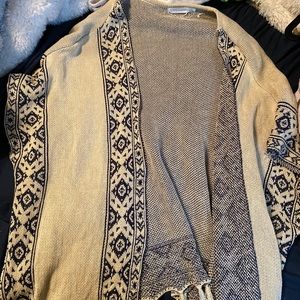 Cute Short sleeved cardigan kimono!